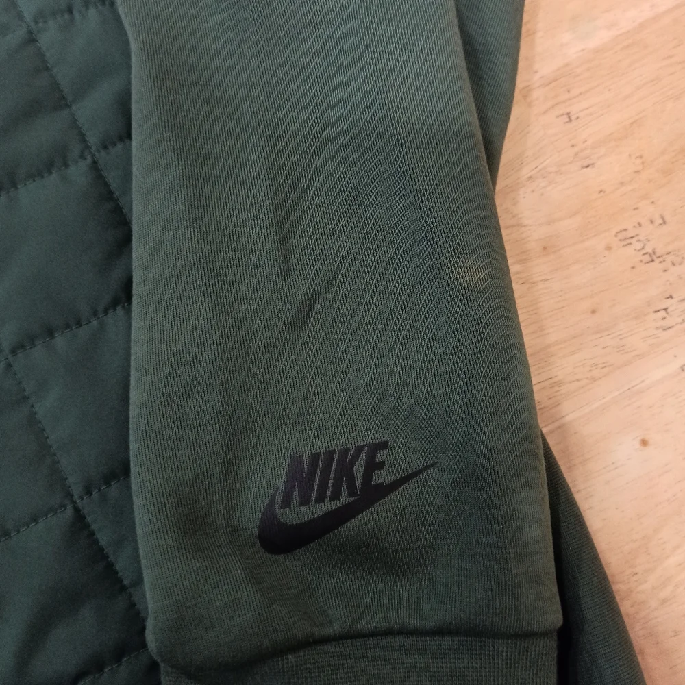 Nike sportswear tech